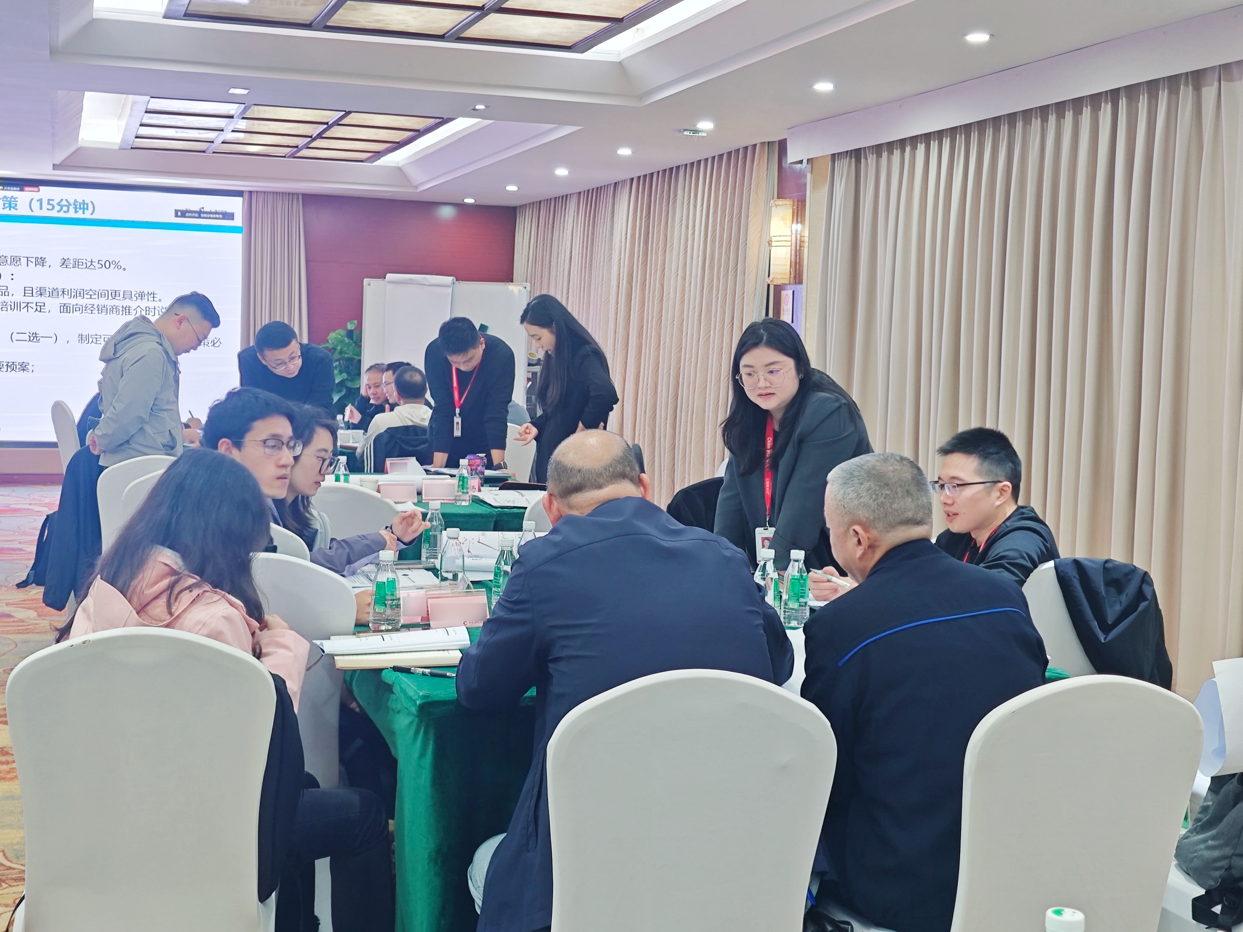 20251028长虹照片 (13)_副本.jpg